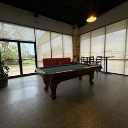 Saloon Door West - Pool table - free to use