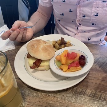 Craft Coffee House - Egg sandwich - Coffee & Tea Near Me - Pendleton, New York