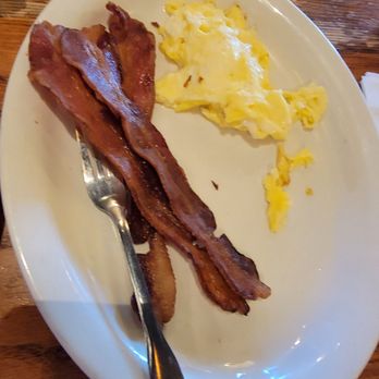 Cracker Barrel Old Country Store - Bacon and eggs - Southern Near Me - Shreveport, Louisiana Cracker Barrel Old Country Store - Bacon and eggs - Southern Near Me - Shreveport, Louisiana