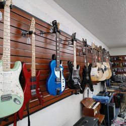 Pak Plaza Pawn Shop - Expanded music selection