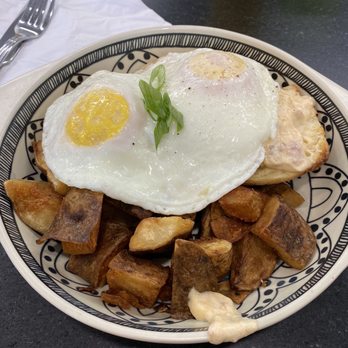 Heirloom Kitchen - biscuits and gravy - Burgers Near Me - Stockton, California Heirloom Kitchen - biscuits and gravy - Burgers Near Me - Stockton, California