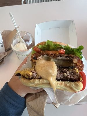 Shake Shack Bay Street by null