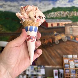 Trailhead Inn & Suites