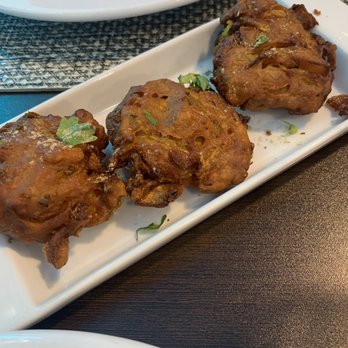 Bollywood Lounge - Onion bhajis were moreish - Indian Near Me - Lisbon, 11