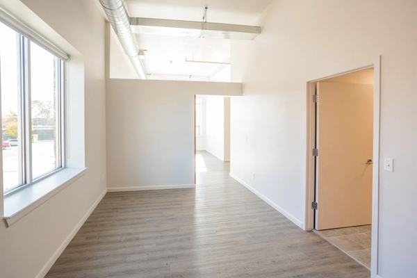 Baltimore Station by null