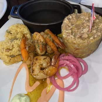 Chefs on the Run Gastro Pub - Herb Butter Shrimp Mofongo - Caribbean Near Me - Homestead, Florida Chefs on the Run Gastro Pub - Herb Butter Shrimp Mofongo - Caribbean Near Me - Homestead, Florida