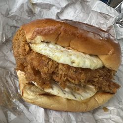 F.L.O.C. chicken sandwich, Breakfast, Lunch, Dinner, Salad, Eggs