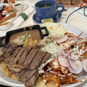 Gina's Kitchen +Catering - Chilaquiles divorciados - Breakfast & Brunch Near Me - Rancho Cucamonga, California