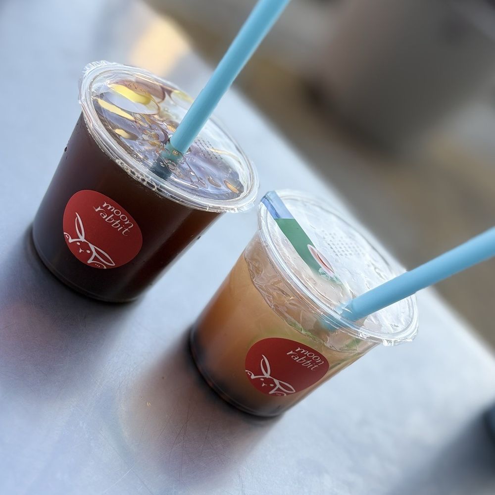 Moon Rabbit - Passion Fruit Black Tea & Strawberry Limeade - Bubble Tea Near Me - Los Angeles, California Moon Rabbit - Passion Fruit Black Tea & Strawberry Limeade - Bubble Tea Near Me - Los Angeles, California