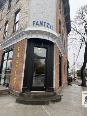 Fantzye Bagels by null