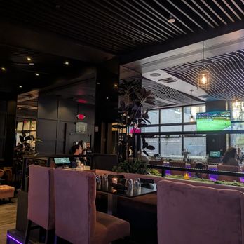 Rebellion Gastro Pub - Nice view behind the bar - Gastropubs Near Me - Danbury, Connecticut