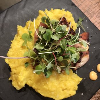 Bodega Granandos - Pulpos - Tapas Bars Near Me - Barcelona, B