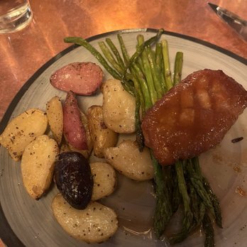 Cascade’s - Peach Duck - New American Near Me - Estes Park, Colorado