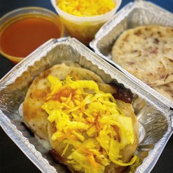 El Guanaco - Delicious pupusas