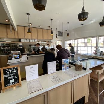 District Cafe - customers in the kitchen - Coffee & Tea Near Me - Kensington, Maryland