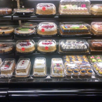 Kroger - Cakes and cupcakes. - Grocery Near Me - Suwanee, Georgia