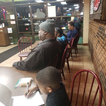 Lefty's Barbecue - Lots of other people waiting too. - Barbeque Near Me - Waldorf, Maryland Lefty's Barbecue - Lots of other people waiting too. - Barbeque Near Me - Waldorf, Maryland