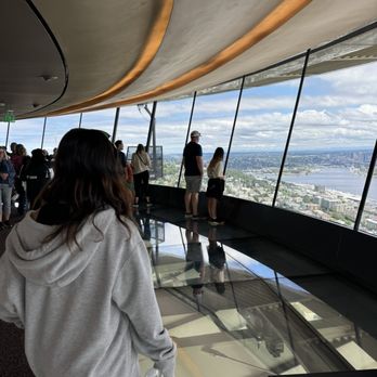 Space Needle - Landmarks & Historical Buildings Near Me - Seattle, Washington