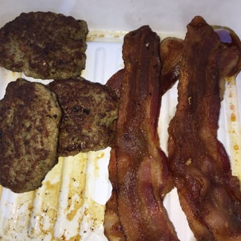 The Blue Hen Cafe - Their sausage is everything - Southern Near Me - Saint Augustine, Florida