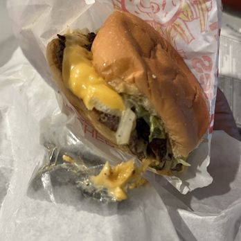 Dad's Dog & Burger - Cheeseburger - Burgers Near Me - Pittsburgh, Pennsylvania