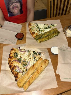 HOTLIPS Pizza - Pearl by null
