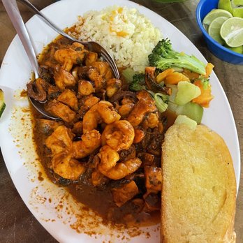 Titi's - Cucaracha. Not too spicy. Highly recommended. Served hot - Seafood Near Me - Jarretaderas, NAY
