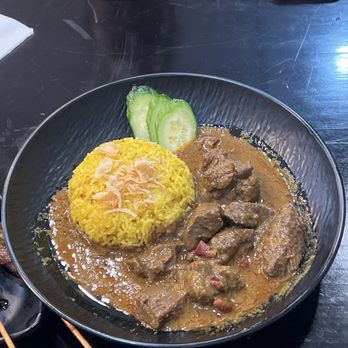 Barzar Eatery - Beef Rendang... AMAZING - Indonesian Near Me - Vacaville, California Barzar Eatery - Beef Rendang... AMAZING - Indonesian Near Me - Vacaville, California
