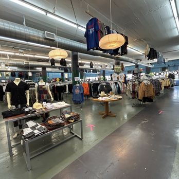 Ragstock - Used, Vintage & Consignment Near Me - Chicago, Illinois