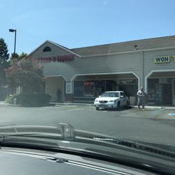 Willow Food & Liquor - Lotto time!
