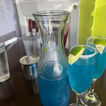 Miracle Mile Cafe - Blue Lagoon mimosa - Breakfast & Brunch Near Me - San Rafael, California Miracle Mile Cafe - Blue Lagoon mimosa - Breakfast & Brunch Near Me - San Rafael, California