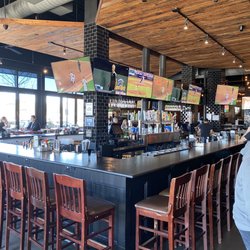 Tommy's Tavern + Tap - Bar area.