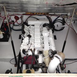 Flyer Sport Fishing - A engine you can eat off of!