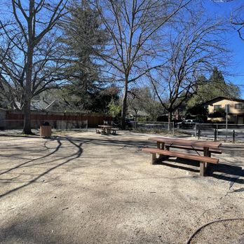 Pioneer Park - Picnic area - Parks Near Me - Calistoga, California Pioneer Park - Picnic area - Parks Near Me - Calistoga, California