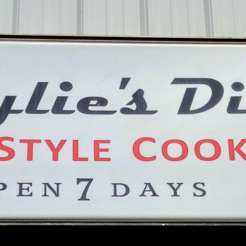 Rylie's Diner - a sign for a restaurant - Diners Near Me - Ruckersville, Virginia Rylie's Diner - a sign for a restaurant - Diners Near Me - Ruckersville, Virginia