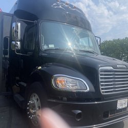 North Fork Wine Tours - Large party bus