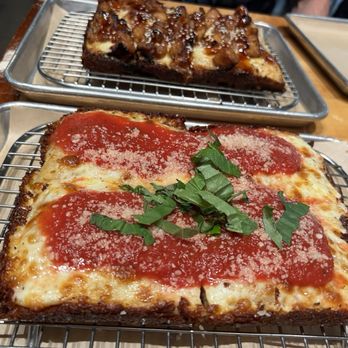 Thunderbird Pies - Pizza Near Me - Dallas, Texas