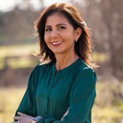 Forward Foot & Ankle Center - As a runner herself, Dr. Ramos is sympathetic to her patients' training goals and works with them meticulously to help them achieve them.