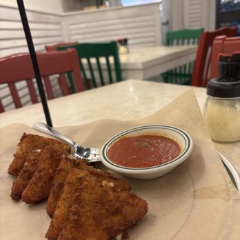 Mandola's Italian Kitchen - Fried Mozzarella yum - Italian Near Me - Riverview, Florida