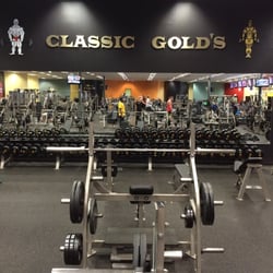 Gold's Gym - Weight Section