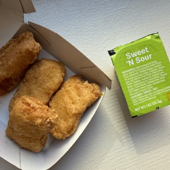 McDonald's - 4-piece McNuggets - Burgers Near Me - Philadelphia, Pennsylvania