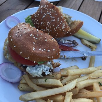 Bungalow Bar - Bungalow burger - American Near Me - Seaside, New York