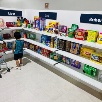 Little Play Place - Grocery section - Indoor Playcenter Near Me - Tampa, Florida