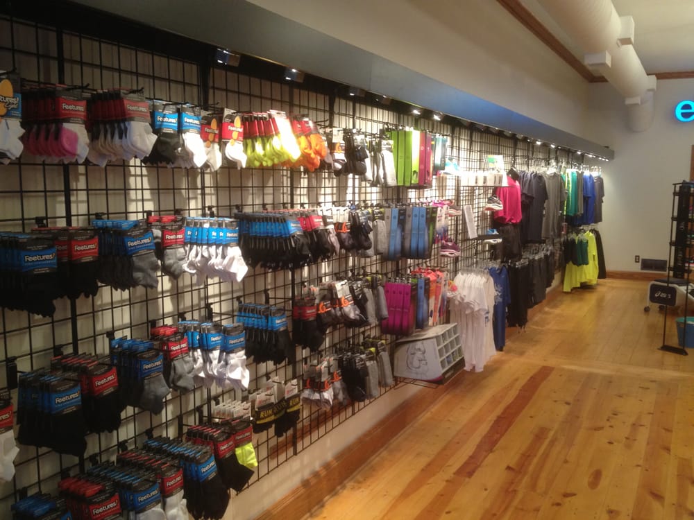 ELITE FEET Updated September 2024 327 Huron, Port Huron, Michigan