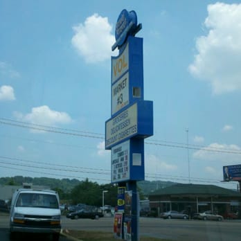 Vol Market - Vol Market Hot Dogs and Sweet Tea...yum! - Delis Near Me - Knoxville, Tennessee