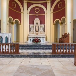 Saint Catherine of Siena Roman Catholic Church - The altar at St. Catherine of Siena Wake Forest