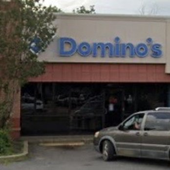 Domino's Pizza - view of front of Domino's Pizza in West Memphis, Arkansas - Pizza Near Me - West Memphis, Arkansas