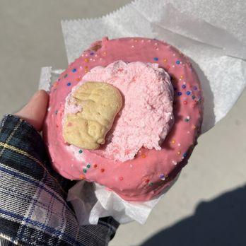 Blackbird Doughnuts - Fenway - Animal cracker vegan donut - Donuts Near Me - Boston, Massachusetts Blackbird Doughnuts - Fenway - Animal cracker vegan donut - Donuts Near Me - Boston, Massachusetts