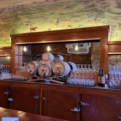 Blodgett Canyon Cellars Tasting Room - Beautiful bar!