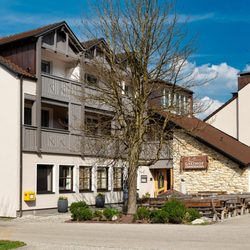 Landgasthof - Hotel Wagner - Landgasthof Wagner in Unteremmendorf - © FotoGlut - Michael Stollmann