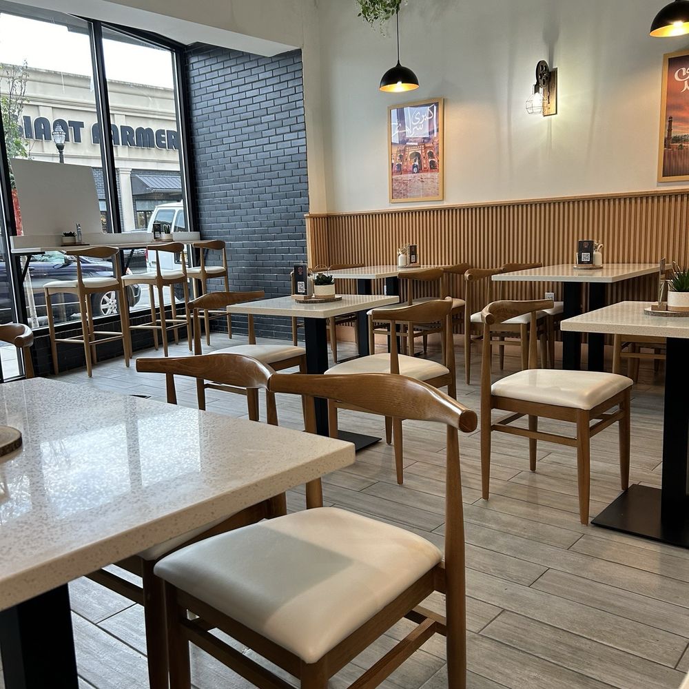 Parathas & Platters - Dining area - Indian Near Me - Hackensack, New Jersey